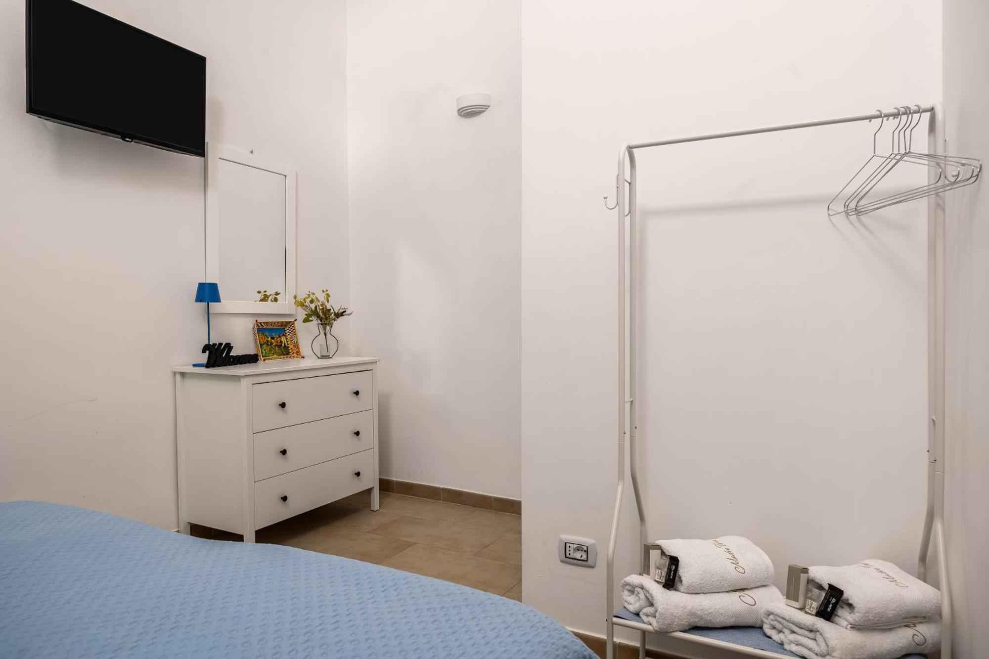 Madre Terra Apartment & Rooms Terrasini Esterno foto